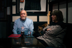Gordon. Vocalist, Guitar